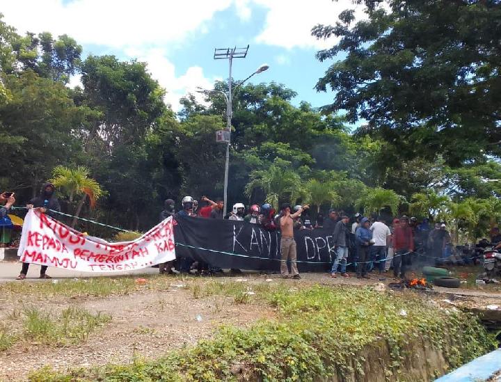 Petani Sawit Mateng Minta, Perusahaan yang Tak Ikuti Penetapan TBS Diberi Sanksi