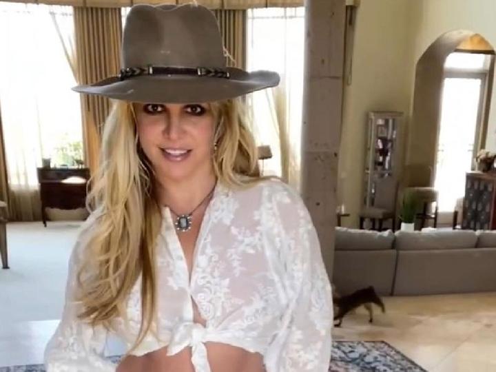 Sah! Britney Spears dan Sam Ashgari Resmi Menikah