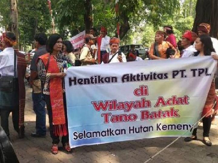 Pemkab Toba, Tembok Penghalang bagi Masyarakat Adat