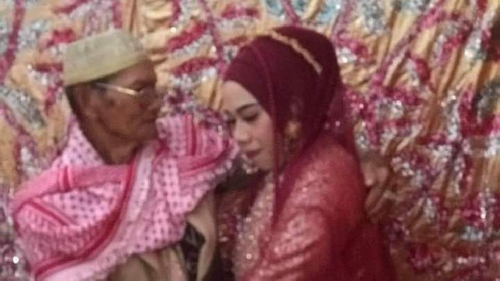 Viral Kakek 90 Tahun di Kolaka Utara Nikahi Perempuan Berusia 28 Tahun