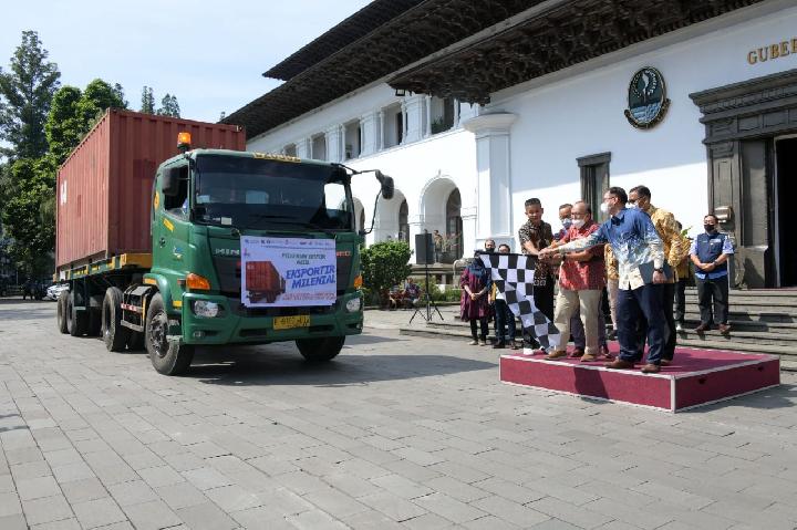 Jawa Barat Lepas Ekspor Kelapa Parut ke Meksiko