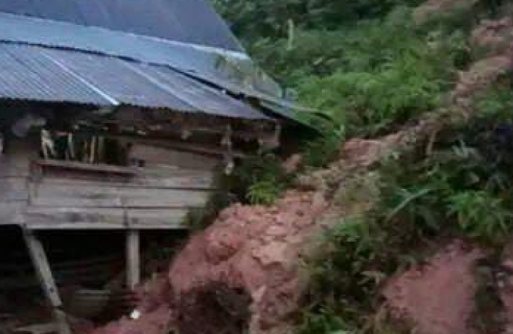 Rumah Warga di Mamasa Nyaris Tertimbun Tanah Longsor