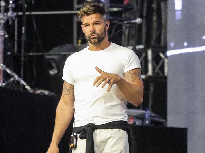 Ricky Martin Terseret Kasus Dugaan Kekerasan Seksual Sedarah Alias Inses