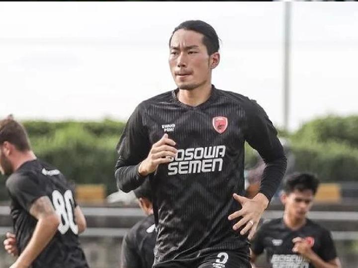 Tidak Diturunkan Lawan Borneo FC, Diduga Cedera Lama Kenzo Kambuh