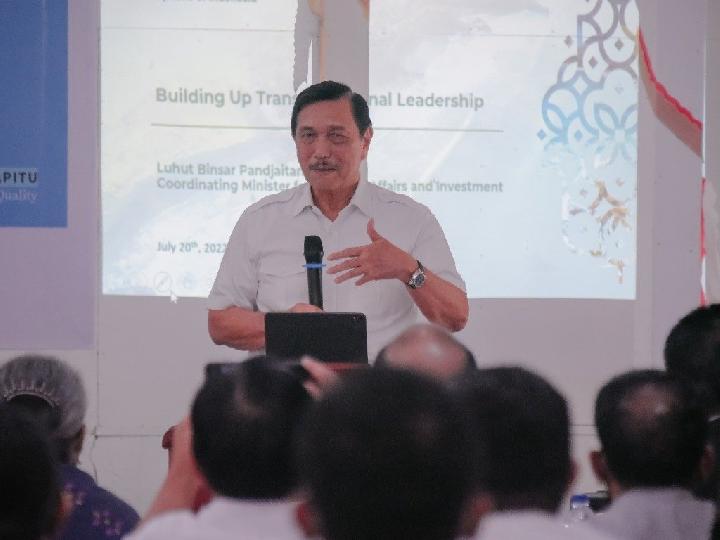 Di Hadapan Para Pendeta HKBP, Menteri Luhut: Jadilah Pemimpin dan Bukan Bos