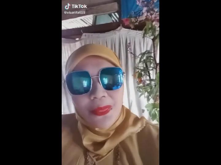 Ini Alasan Penghina Iriana Jokowi Sering Kenakan PDH Nakes 