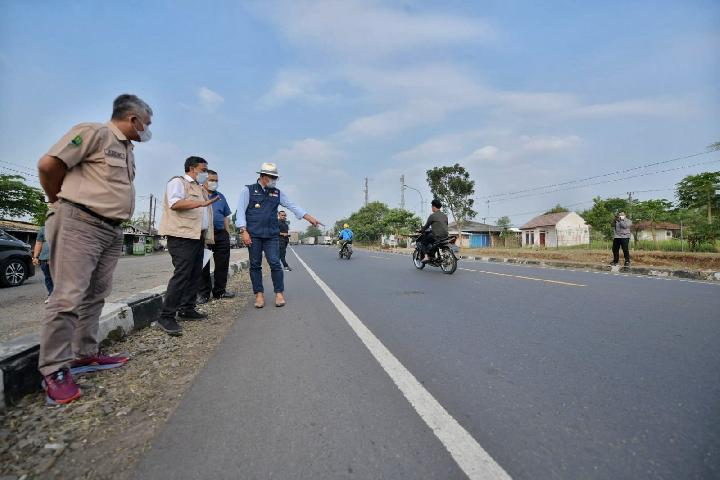 Ridwan Kamil Janji Tahun Ini Sejumlah Jalan di Cianjur Akan Diperbaiki