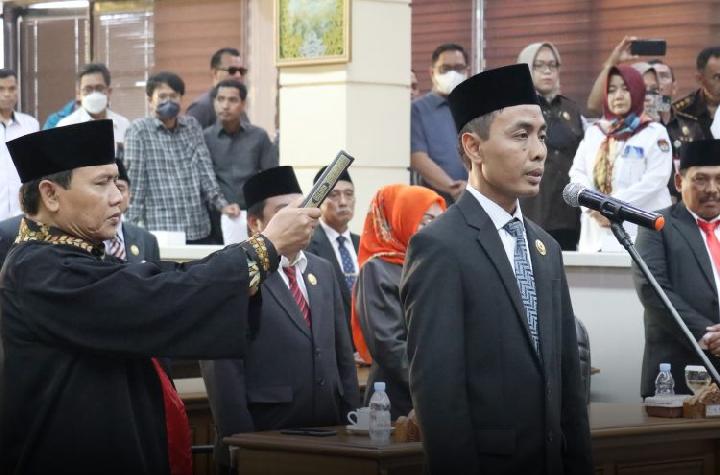 Ruri Tri Lesmana Resmi Menjabat Ketua DPRD Kota Cirebon