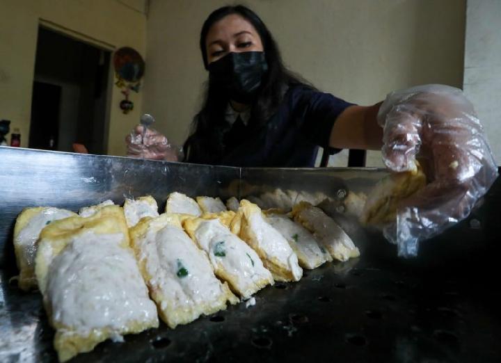 Perjuangan Pelaku UMKM Tahu Bakso Udang Semarang, Bangkit Berkat Lapak Ganjar