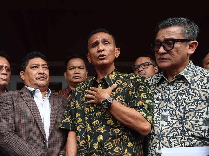 Belum Maafkan Sambo, Ayah Brigadir J: Usai Proses Hukum Baru Kita Bicara Maaf