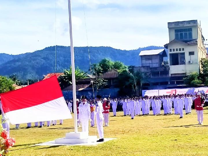 Pasukan Pengibar Bendera Merah Putih Abdya Tampil Tanpa Cela