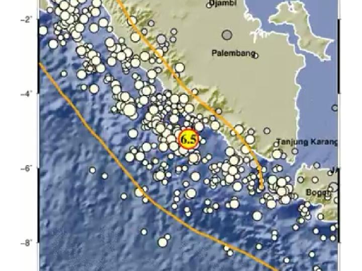 Bengkulu Diguncang Gempa Besar 6.5 Magnitudo