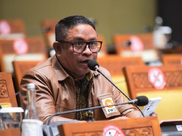 Pelayanan Buruk Buat Pelaku UMKM Mengeluh, DPR Minta BUMN Evaluasi Kinerja BSI Aceh