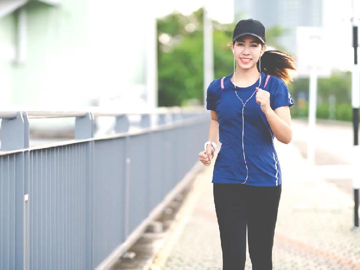 5 Jenis Olahraga yang Bisa Bikin Tubuh Bugar dan Hati Bahagia