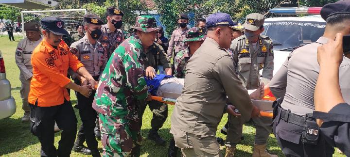 Personel Gabungan Gelar Simulasi Gunung Ciremai Meletus