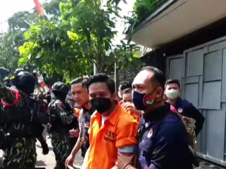 Rekonstruksi Pembunuhan Brigadir J, Polri: Ferdy Sambo Pakai Baju Tahanan