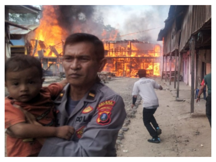 Kebakaran Hebat di Paluta Sumut, 17 Rumah dan 12 Kios Rata dengan Tanah