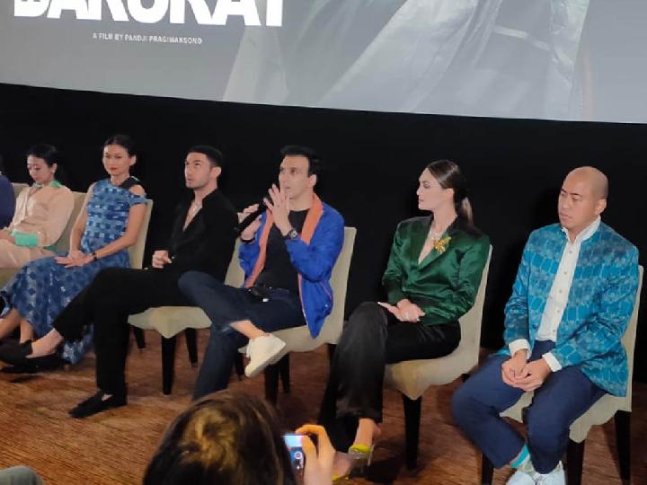 Ada Pengalaman Selingkuh Pandji Pragiwaksono di Film Mendarat Darurat