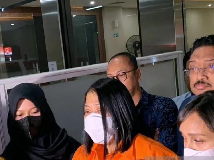 Pakai Baju Tahanan 077, Putri Candrawathi: Saya Ikhlas Diperlakukan Seperti Ini