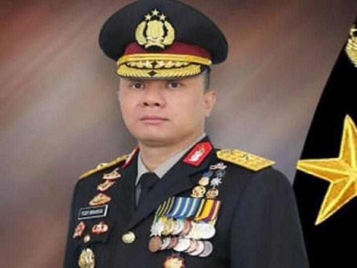 Kapolda Jatim Irjen Teddy Minahasa Kabarnya Ditangkap