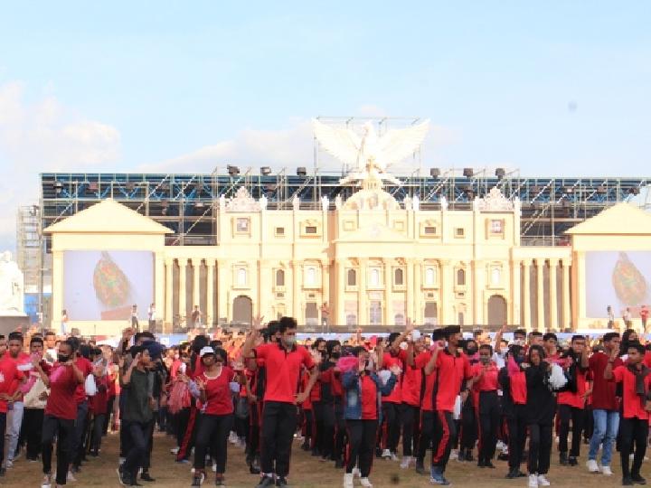 10 Ribu Penari Patajanggung Semarakkan Pembukaan Pesparani II di Kupang 