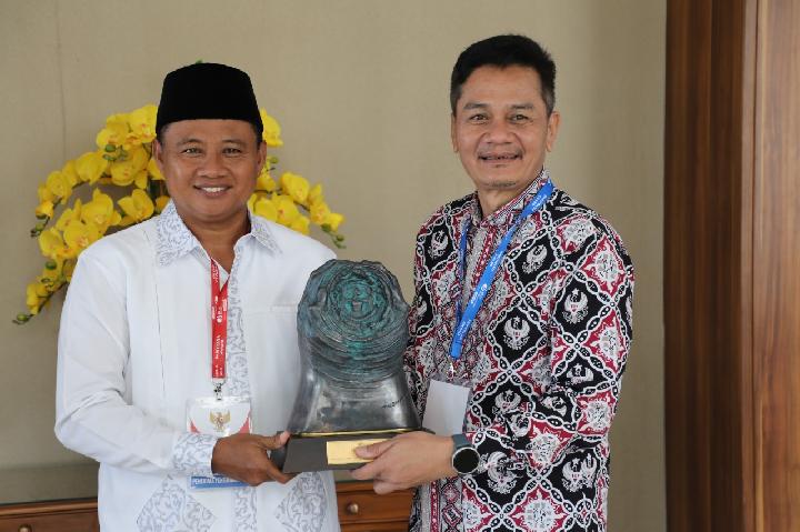 Pemdaprov Jabar, Bank Bjb, Es Cendol Elisabeth Raih Paritrana Award