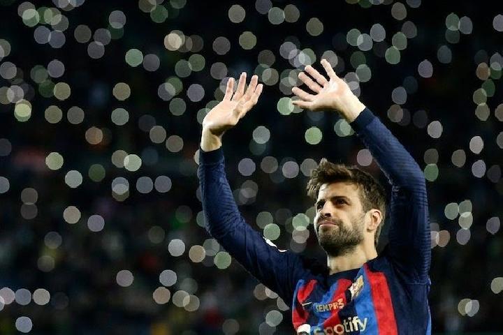 Usai Bantu Barcelona Menang 2-0 atas Almaria, Gerard Pique Resmi Gantung Sepatu