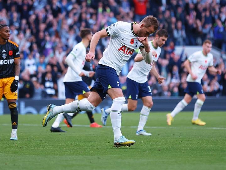 Tiga Kali Tertinggal Tottenham Hotspur Menang Dramatis atas Leeds United