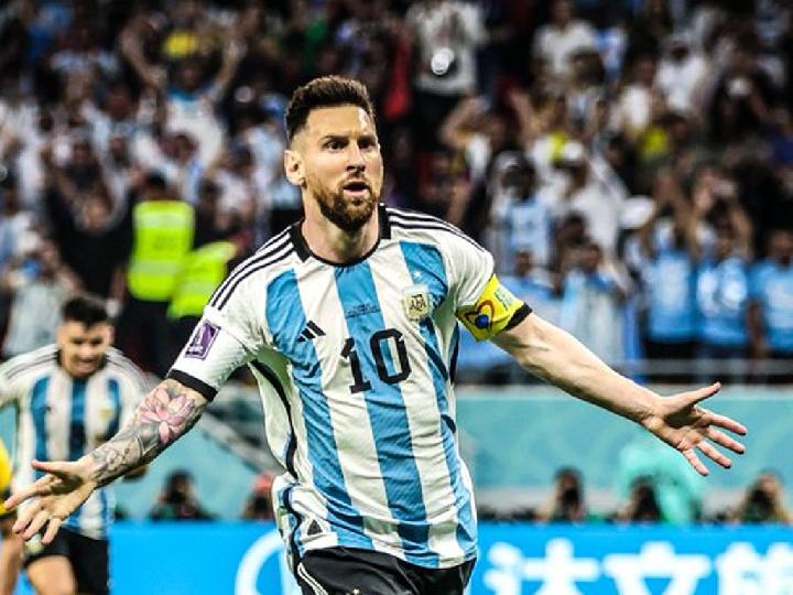 Jelang Final Melawan Prancis, Lionel Messi Mengalami Cedera, Fans Argentina Khawatir