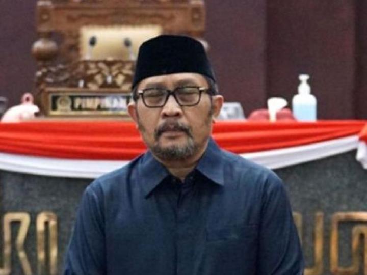 Penyidik KPK Sita CCTV dan Segel Tiga Ruangan DPRD Jatim Buntut OTT Sahat Simanjuntak