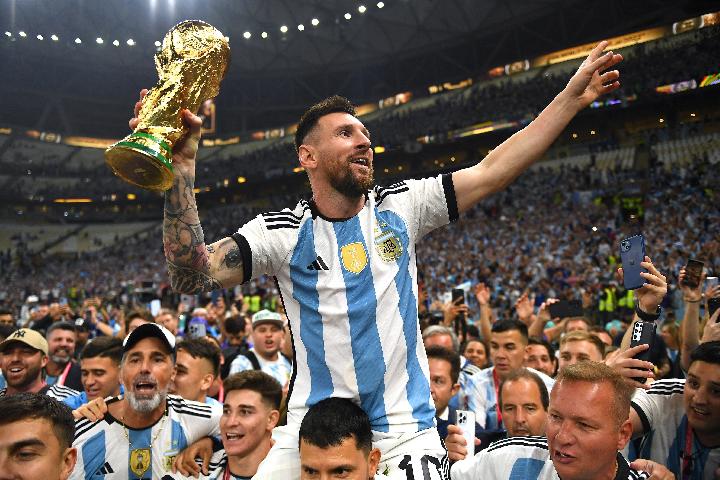 Lionel Messi Terpilih Sebagai Pemain Terbaik Piala Dunia 2022, Singkirkan Kylian Mbappe