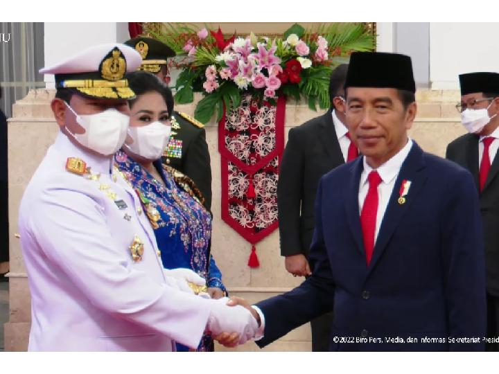 Sah! Jokowi Lantik Laksamana Yudo Margono Jadi Panglima TNI