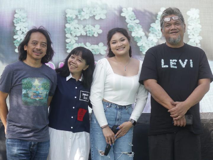 Gandeng Dewa Budjana, Levi Rilis Single Berjudul Cerita Manis