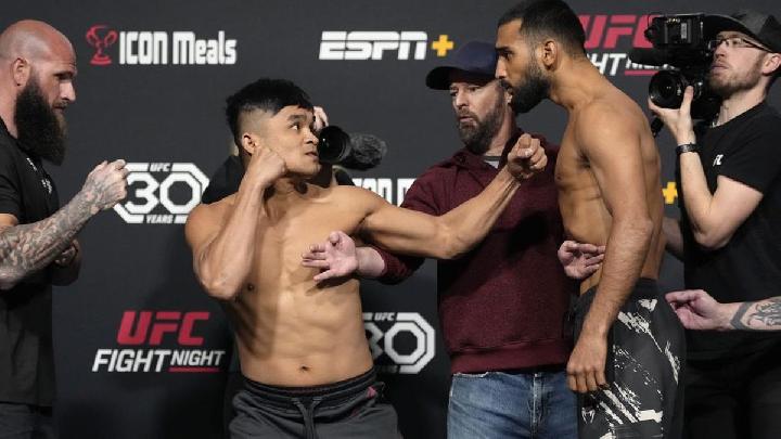 Jeka Saragih Tumbang di Final Road To UFC oleh Anshul Jubli dari India