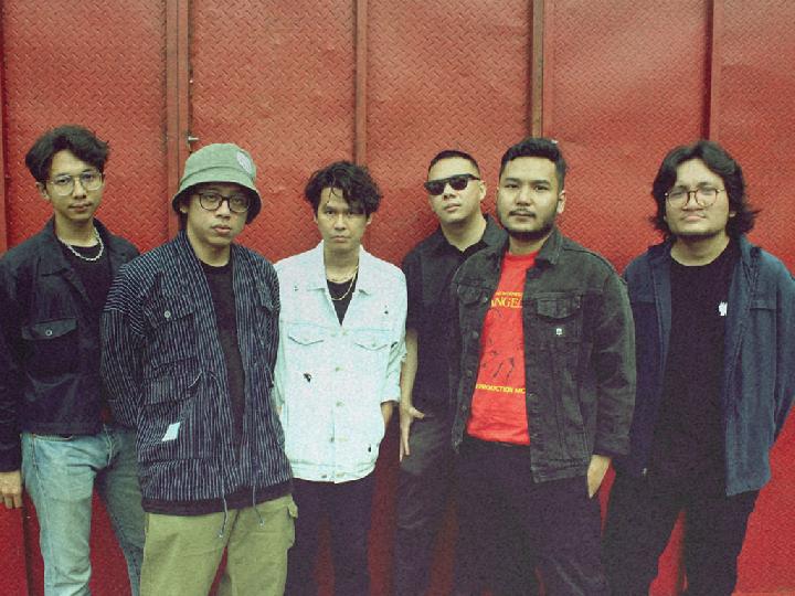 Sajama Cut hingga Dere Tampil di Santai Sore Vol.25 in Collaboration with AMI Awards