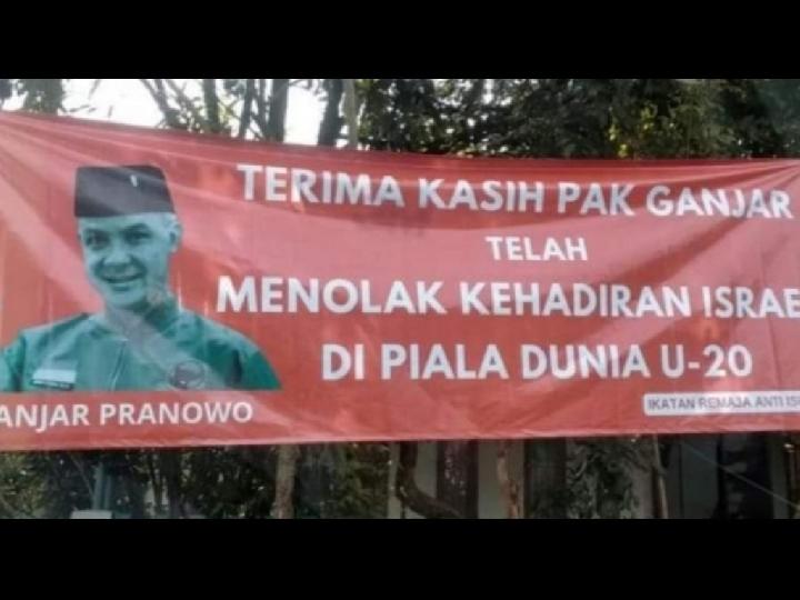 Beredar Spanduk Ucapan Terima Kasih ke Ganjar Pranowo karena Menolak Timnas Israel