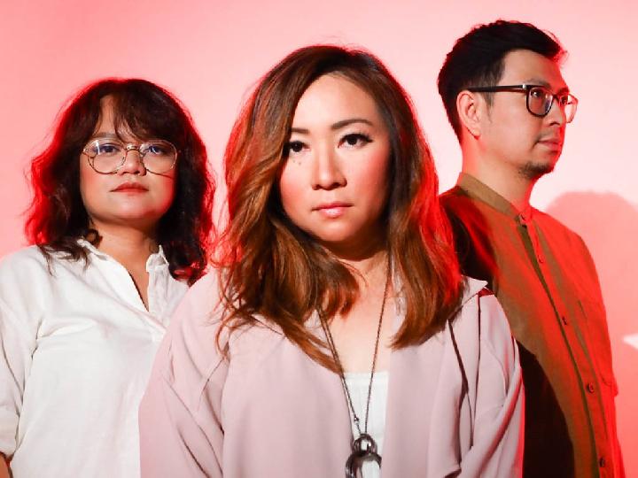 D'Cinnamons Gambarkan Rasa Jatuh Cinta di Single Kunang-Kunang