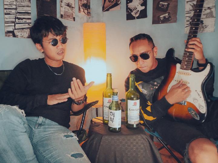 Single Pertanda Milik Dennis Talakua Featuring Lucky Resmi Dirilis