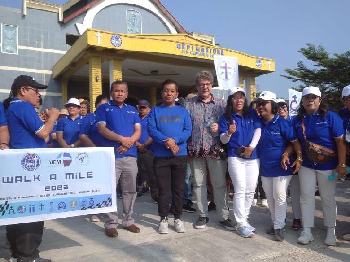 Perayaan Paskah dan Walk A Mile Gereja-Gereja Anggota UEM di Sumatra Utara