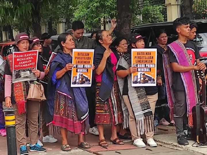 Ditipu KLHK soal Izin Lingkungan Tambang PT DPM, Warga Dairi "Mangandung" di PTUN Jakarta