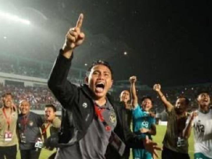 Hadapi Piala Dunia U-17, Bima Sakti Tugiman Diberi Tugas Jadi Pelatih