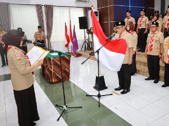 Wali Kota Susanti Lantik Erizal Ginting Jadi Ketua Kwarcab Gerakan Pramuka Siantar