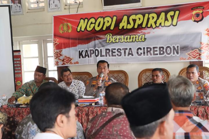 Melalui Ngopi Aspirasi Kapolresta Cirebon Tampung Saran dan Masukan Masyarakat Plumbon
