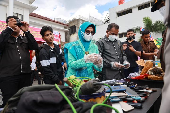 Hadiri Pemusnahan Barang Bukti di Kejari, Susanti: Sukseskan Siantar Bersih dari Narkoba