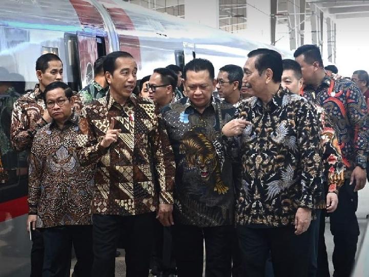 Luhut Pandjaitan Bilang Operasi Kereta Cepat Jakarta-Bandung Gratis