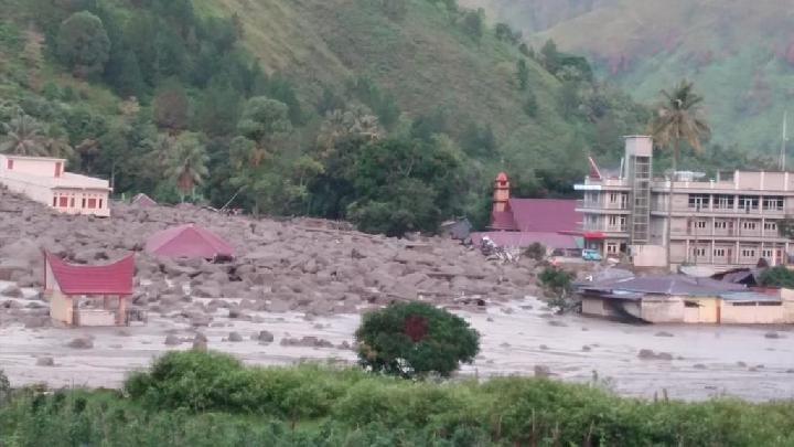 Banjir Bandang Humbahas, Seorang Karyawan Hotel Ditemukan Meninggal Dunia