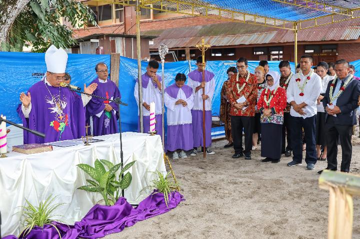 Susanti Bilang Pemko Siantar Dukung Pembangunan Pastoran dan Aula Paroki di Sekolah CR