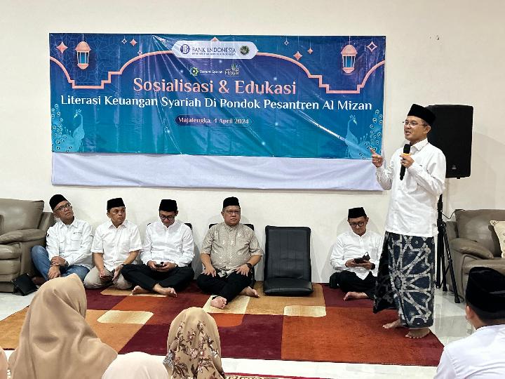 BI Edukasi Ekonomi Syariah di Ponpes Al Mizan Jatiwangi, Kiai Maman Ungkap Peran Pesantren