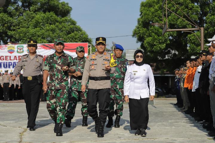 Pengamanan Idulfitri 1445 H, Susanti Hadiri Apel Pasukan Operasi Ketupat Toba