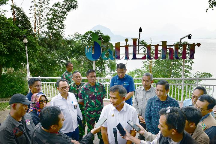 Citarum Harum, 10 Bulan dari Sekarang, Jabar Fokus Lahan Kritis dan Penegakan Hukum